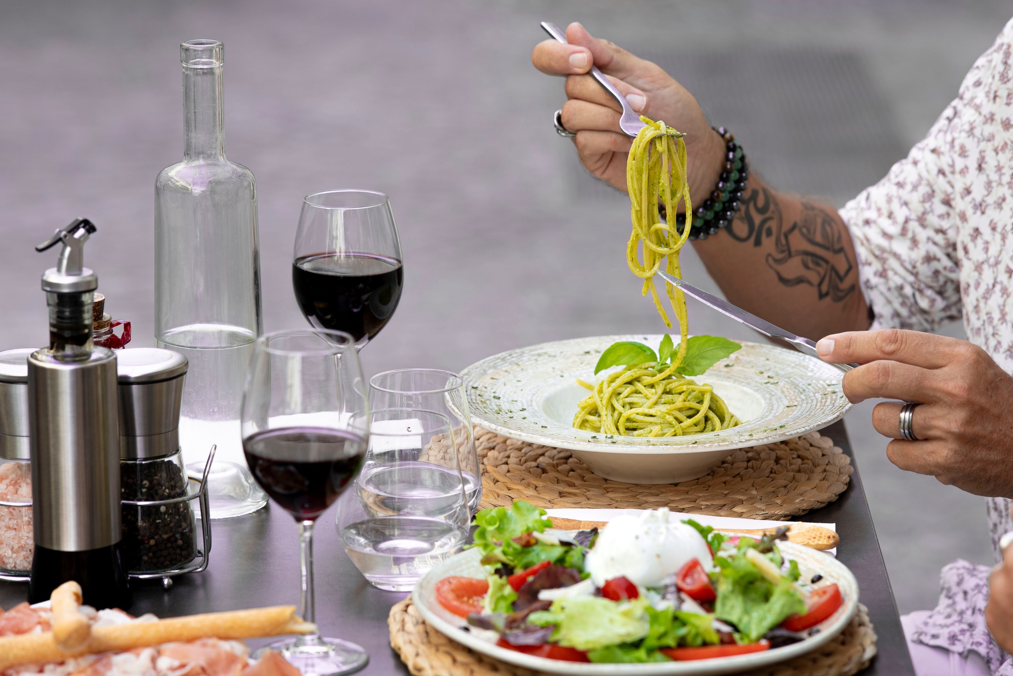 Pâtes au pesto et burrata maison