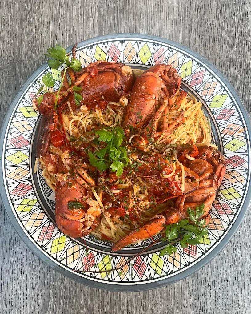 Plat de poisson frais, cuisine italienne Gourd'I